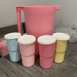 tupperware pitchers 