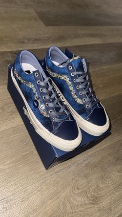 Vans navy souvenir