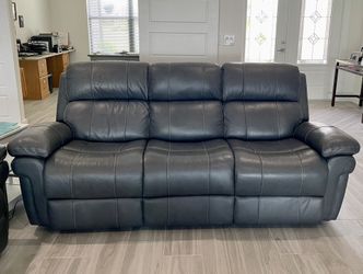 Leather Couch In Excellent Condition! 