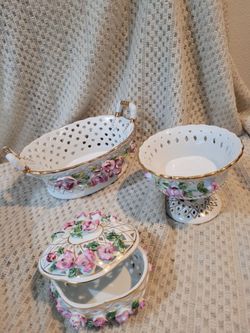 4 Vintage Collectable Pieces By Baum Bros With Copper And 3d Floral Details