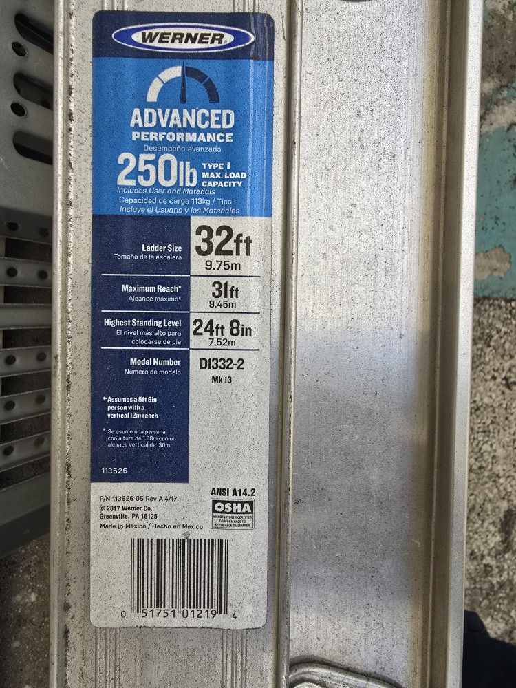 32 FT Aluminum Werner Ladder 
