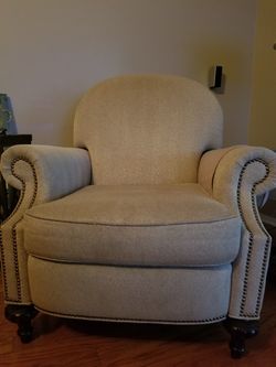 Clean Comfortable Recliner
