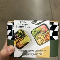 NWT 2 layer bento box 