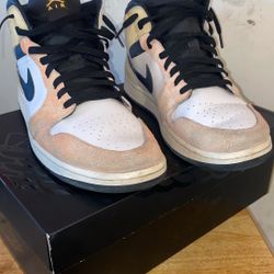 Air Jordan 1 Mid Se
