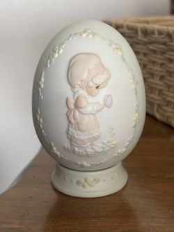 Precious Moments Figurines