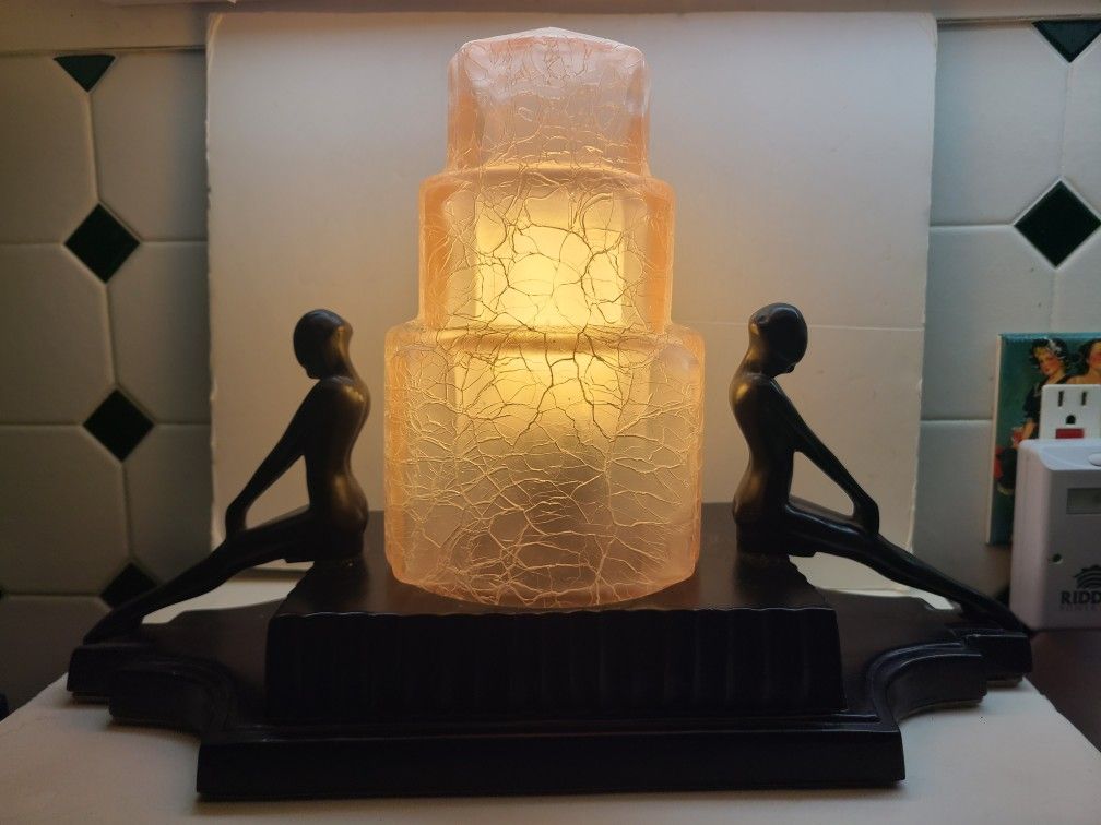 FRANKART STYLE NUART SCULPTURE LAMP