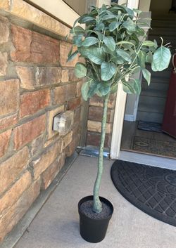 Artificial tree in black pot-35”H