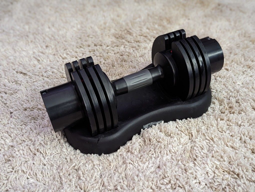 Adjustable Dumbbell 2.5 To 25 Pounds