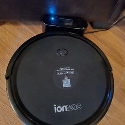 Robot vacuum
