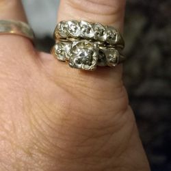 PRICE REDUCED - Vintage Diamond Wedding Ring Set -  Size 6