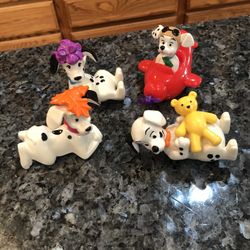 Disney 101 Dalmatians 1990’s McDonald’s Happy Meal toys.  Lot of 4 toys.  Preowned excellent condition.  Have been on display in a cabinet with a Disn