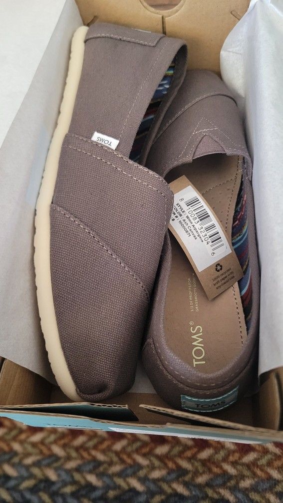 Woman's Size 8 Tom's Shoes ASH CANVAS Alpargata