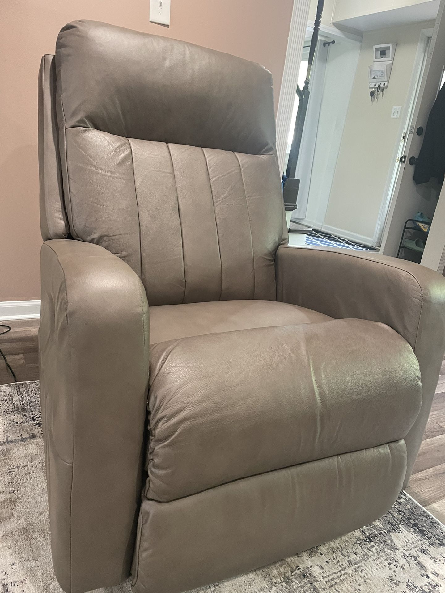 Reclining Chair ( Lazboy)