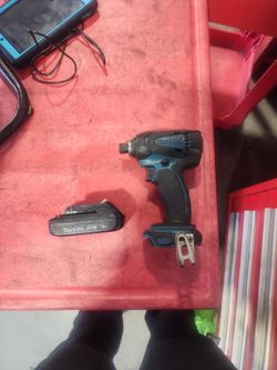 Makita impact driver, battery, and bag