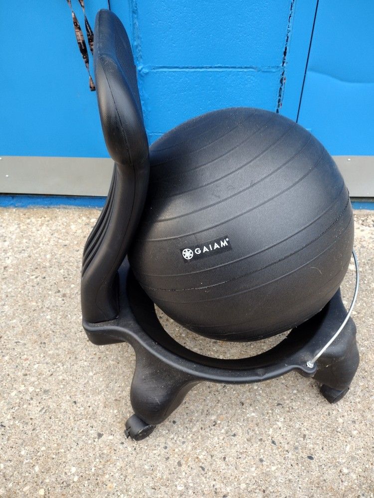 Gaiam Chair