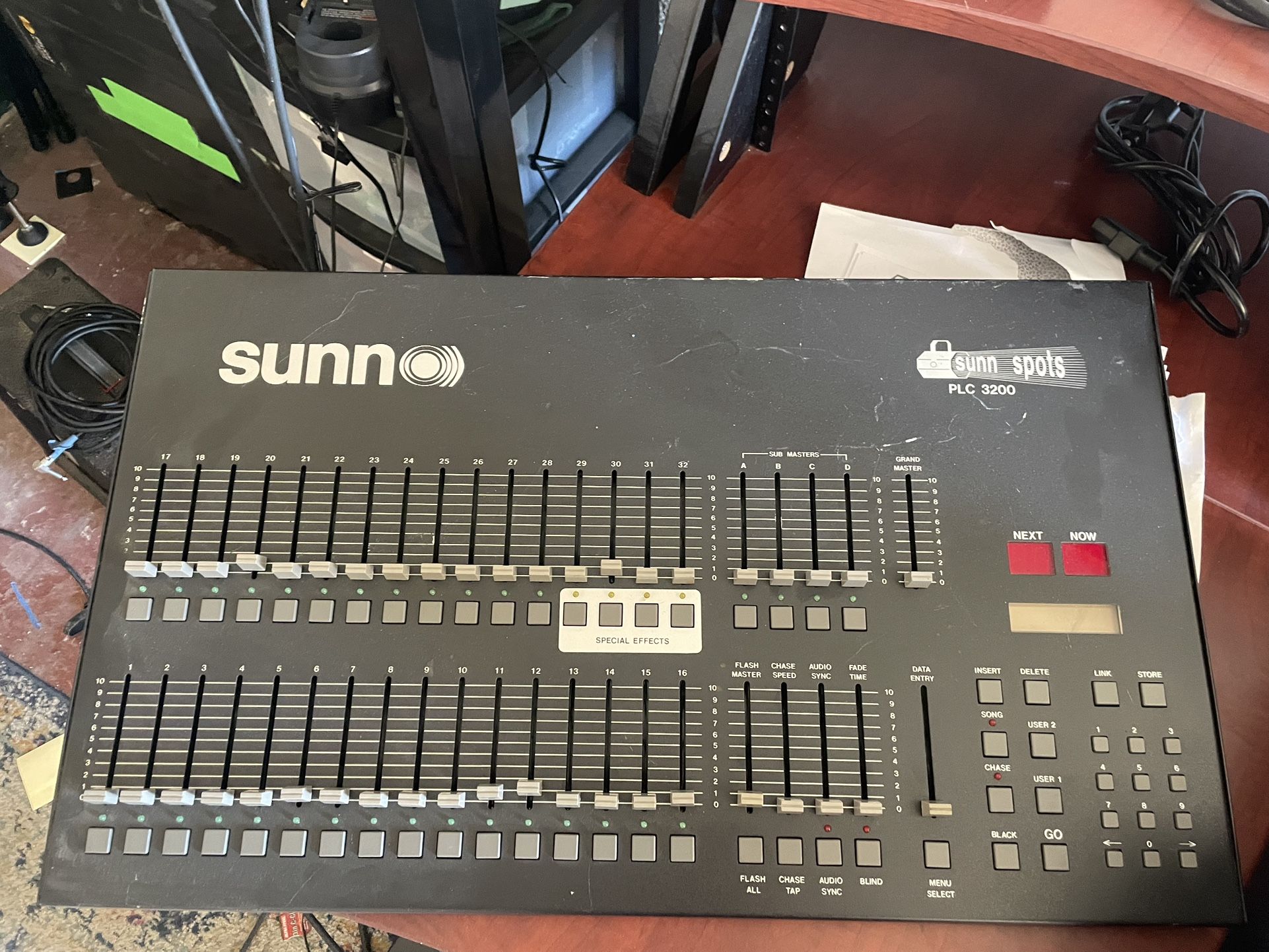 SUNN Spots PLC 3200