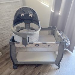 Graco Baby Pack n Play Playard & Dome LX Bassinet