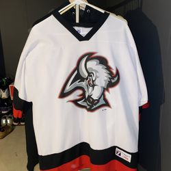 Logo 7 Hockey Jersey Large