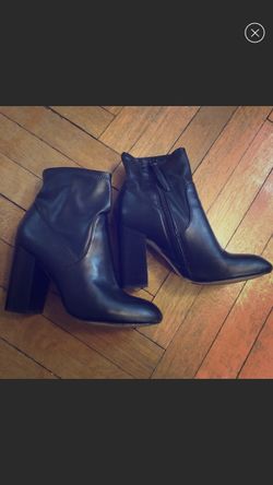 Rebecca Minkoff Black Stacked Heel Leather Georgina Booties Ankle Boot 7.M. Condition is Pre-owned. Rebecca Minkoff.Black stacked heel bootie with si