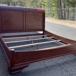 Quality Solid Wood King Size Bed Frame Great Condition