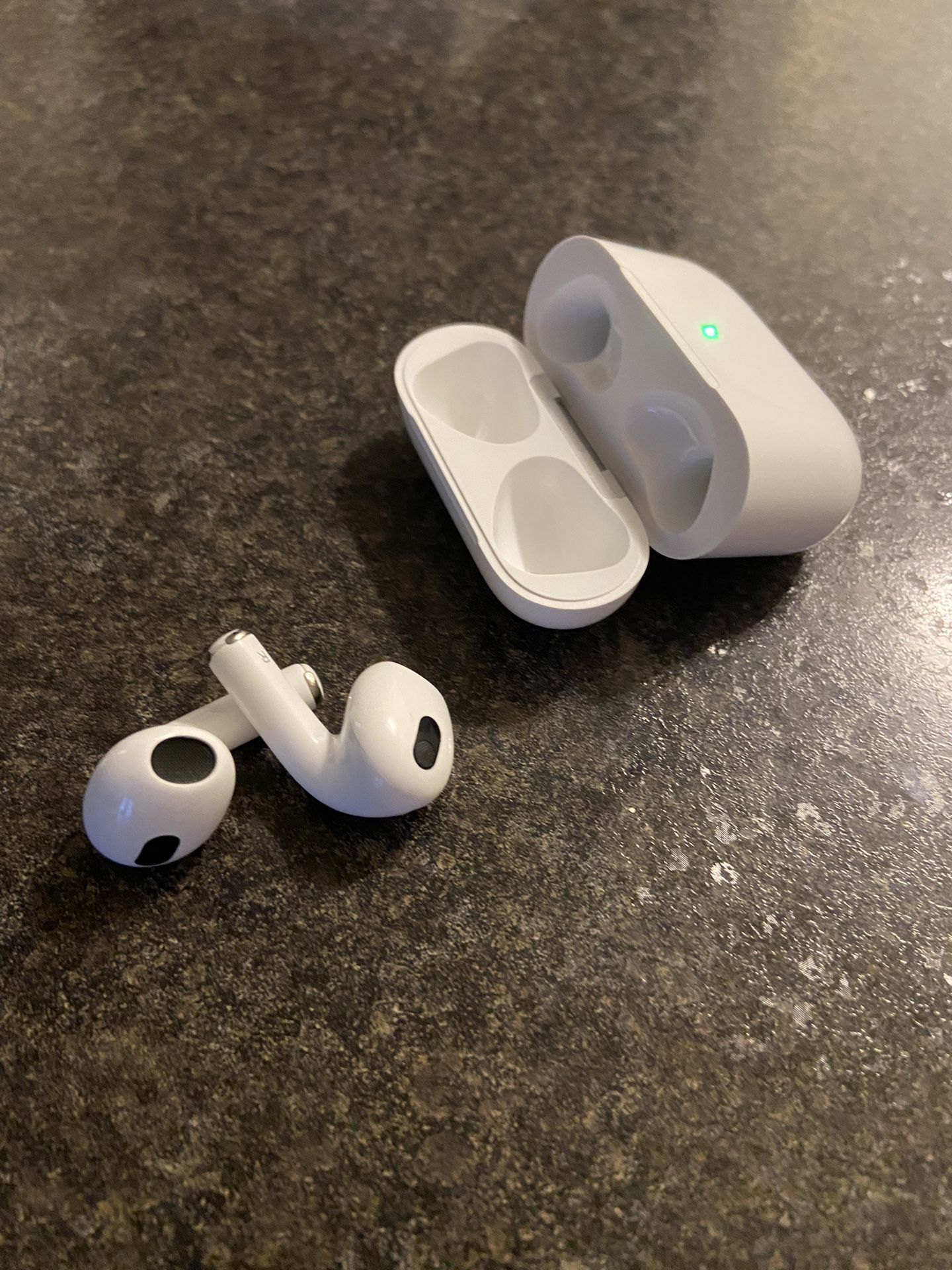 Airpods *BEST OFFER*