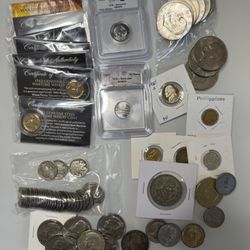 Coin Collectors Starter Set US And International Currency