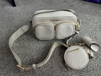 White Michael Kors Crossbody