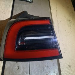 Tesla Model 3/Y Amber Left Tail Light