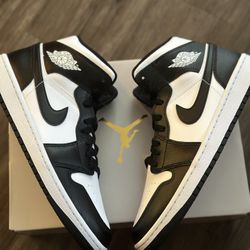 Men’s Air Jordan Mid Size 9 And 10.5 
