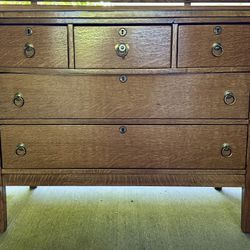 Vintage Dresser - 5 Drawers, Good Condition