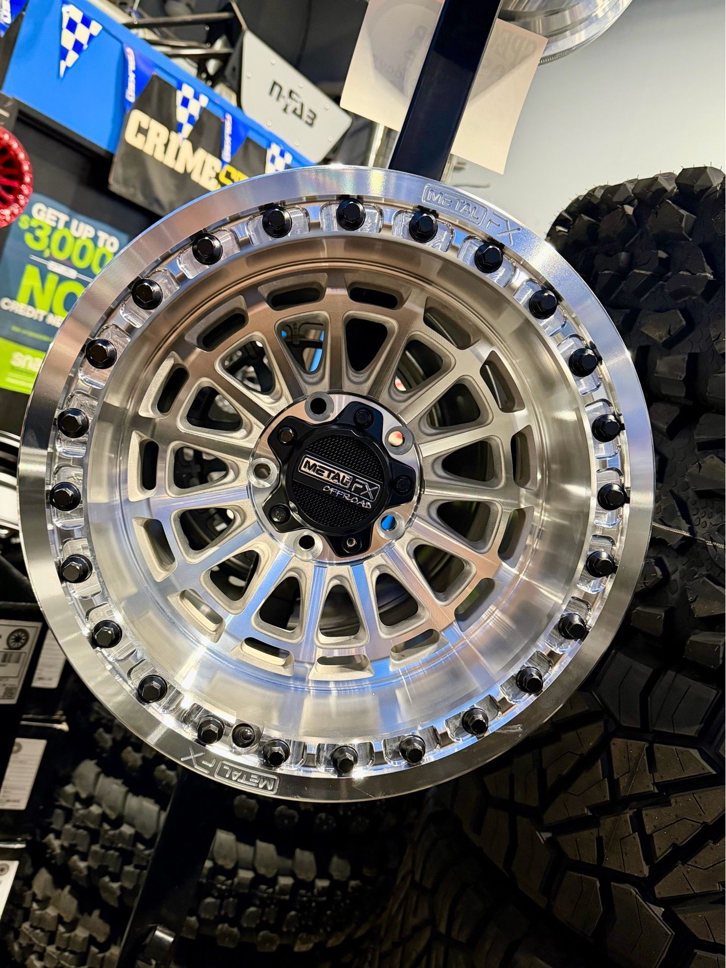 Obor Rocscraper Defender On sale. Metal Fx 15x10 Beadlock rims & 35x10-15 Obor Rocscraper tires ...