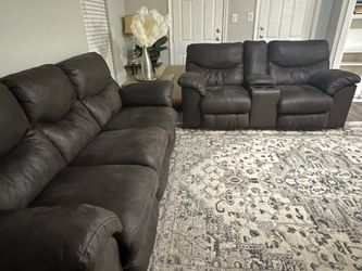Ashley Boxberg Reclining Sofa & Loveseat – Like New