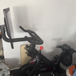 Peloton Bike