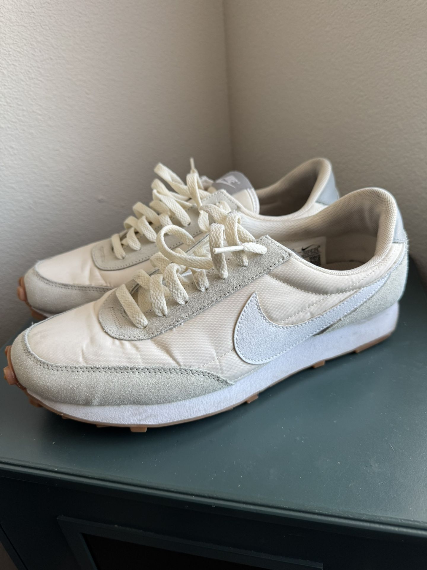 Woman’s Nike Shoes 