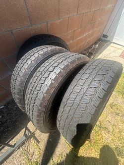 Bridgestone 255/75R17 tires set of 4