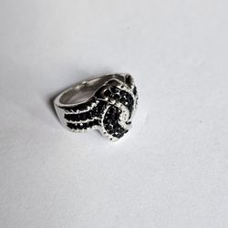 LADIES NEW SIZE 6 BLACK ONYX SILVER BZlING. FASHIONISTA RING 