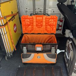 Klein rolling tool bag