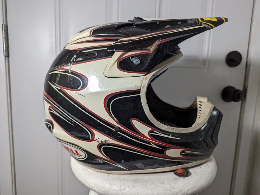 Bell Helmets Dirt Motocross Bike Off Road Dirt Bike Quad XL Moto-8 SNELL M2005