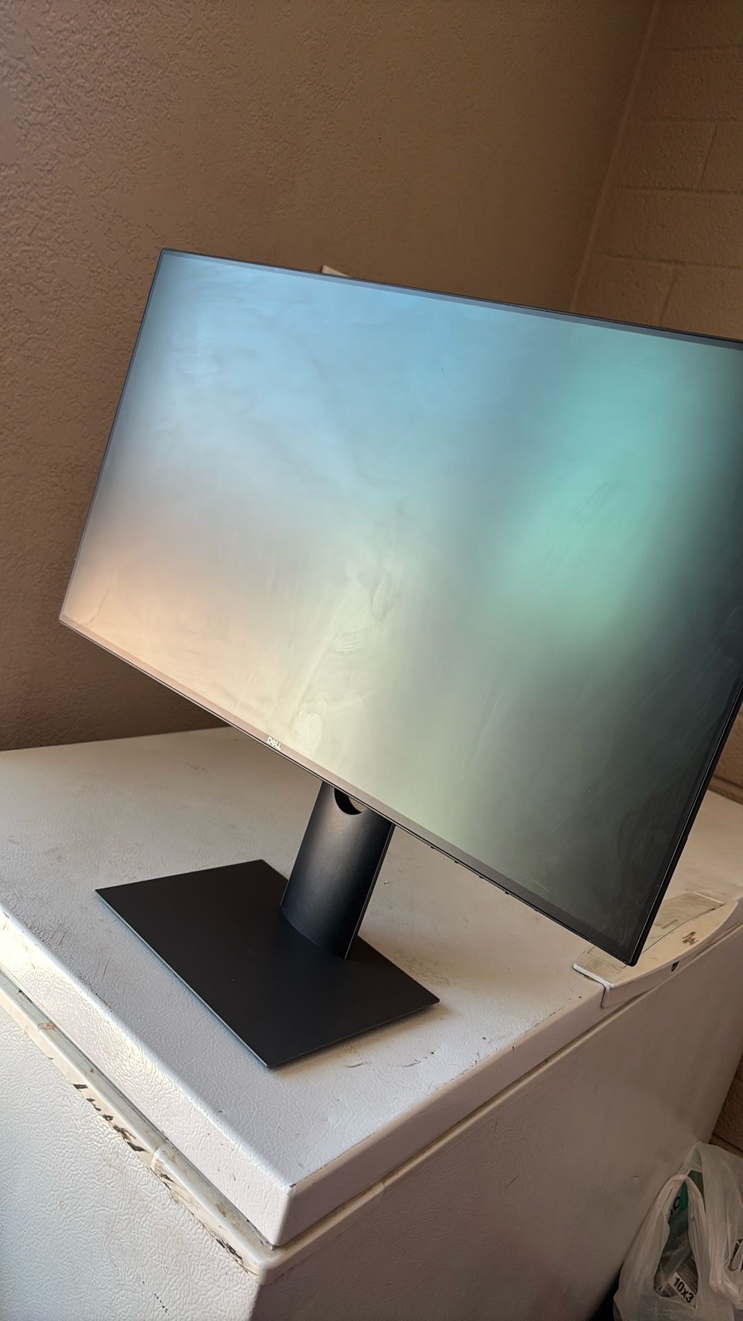 Dell UltraSharp 24 Monitor