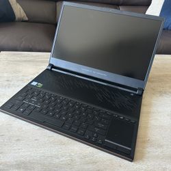  Gaming Laptop (15.6" 144Hz Screen, Nvidia 1070, 16GB RAM)