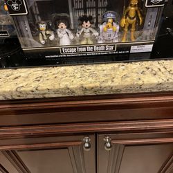 Star Wars/Muppets/Disney Characters Collectible figures! Sold At Disney Parks!