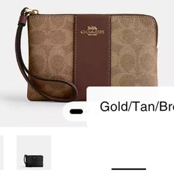 Coach Corner Zip Bristle