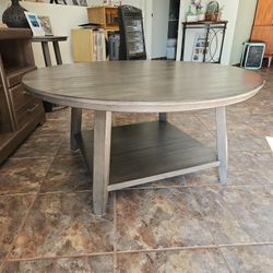 Round Center Table 