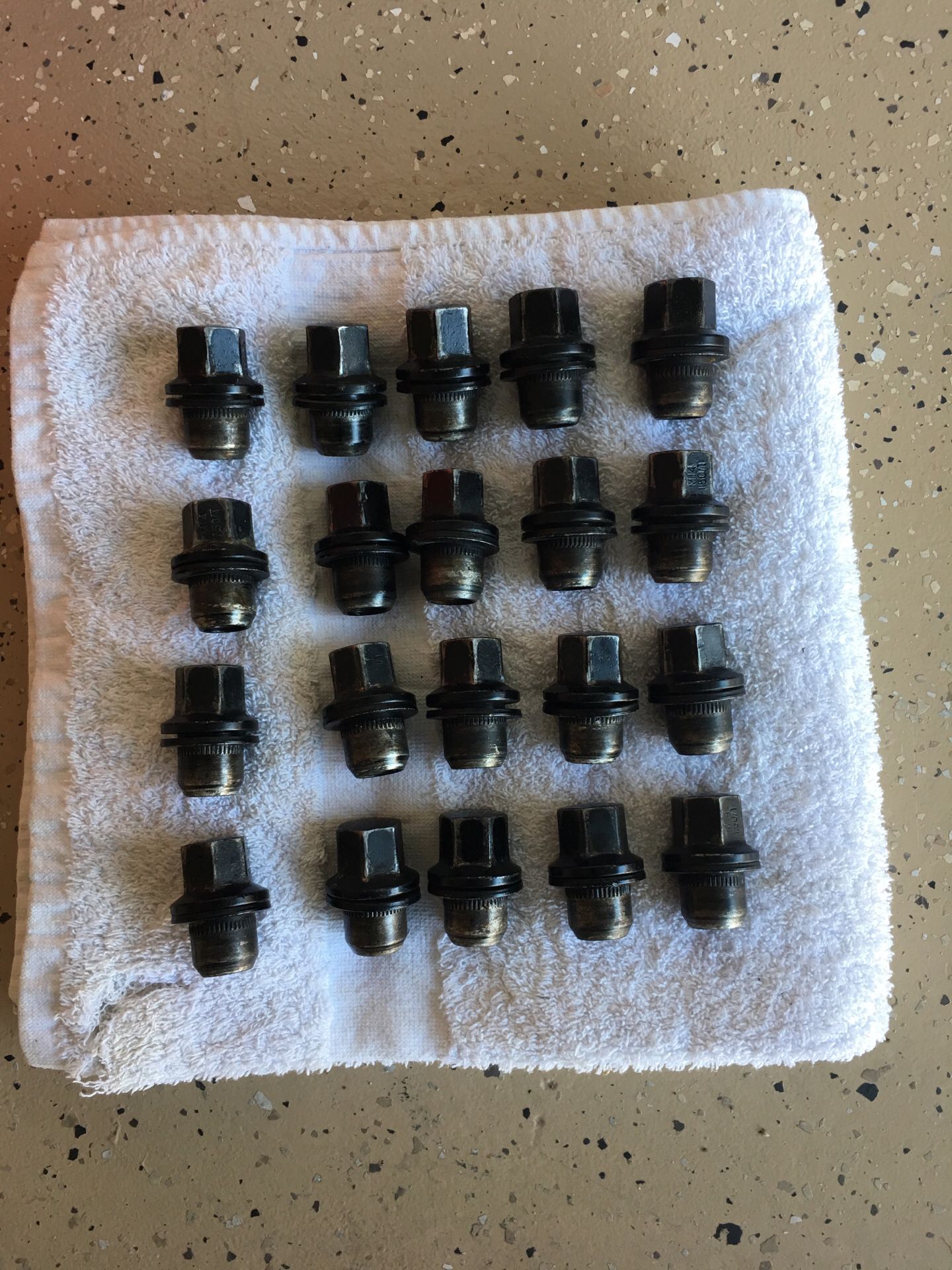 LUG NUTS, Toyota, Chevy, Ford, Truck Parts