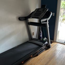 Treadmill 