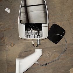 2025 Velvac Deluxe Head Heated Flat Glass LHS Mirror (Missing Lower Mirror)