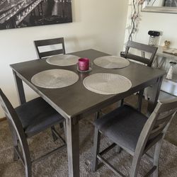 Dining Room Table And Coffee Table And Two End Tables For Sale