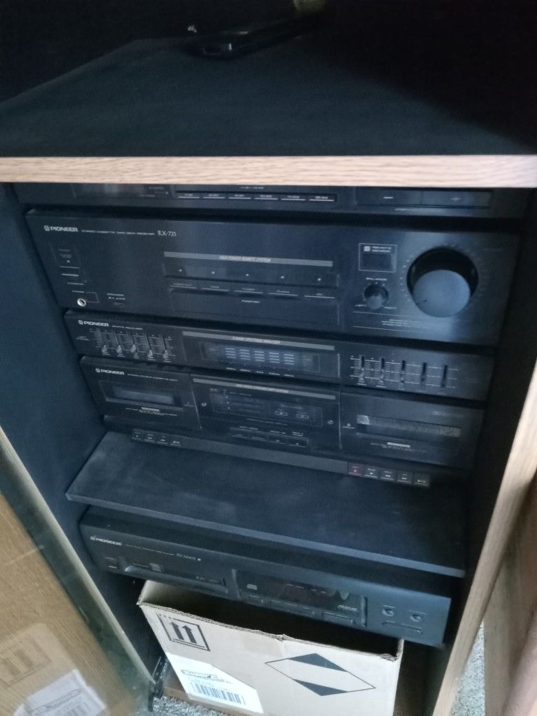 Pioneer Rack System