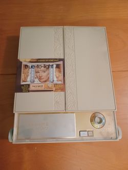 Vintage Lighted Makeup Mirror, Don't Think It Was Ever Used, Just Dusty