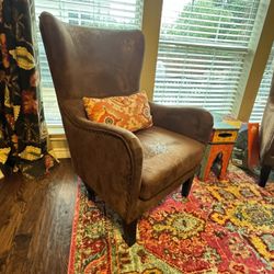 Accent Wingback Chair 